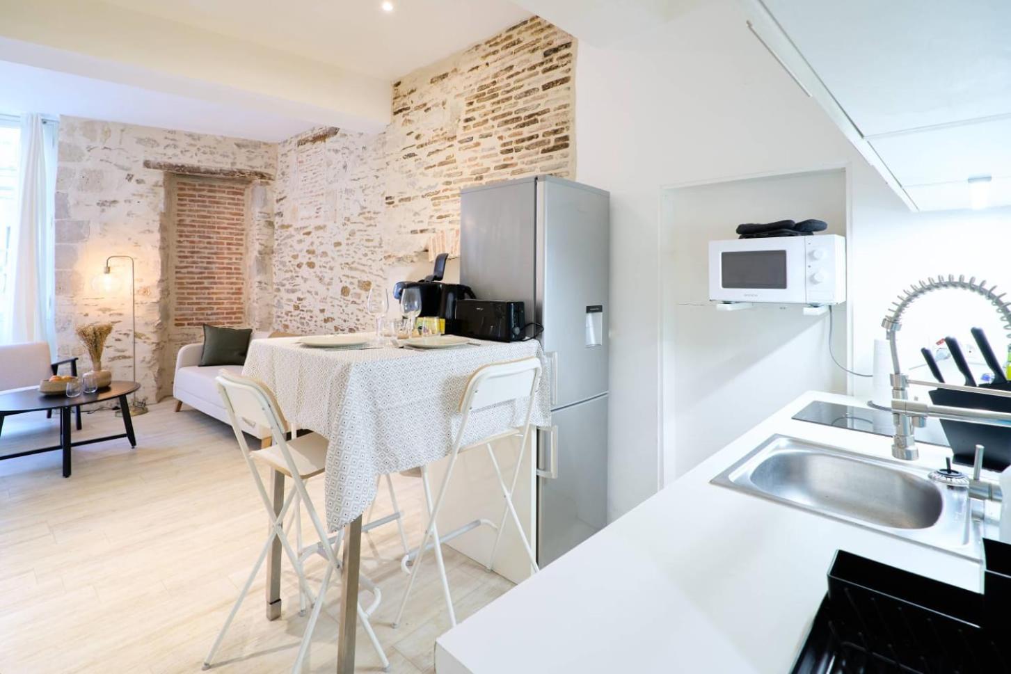 La Loge Des Carmelites Coeur De Nantes Wifi Apartment Bagian luar foto